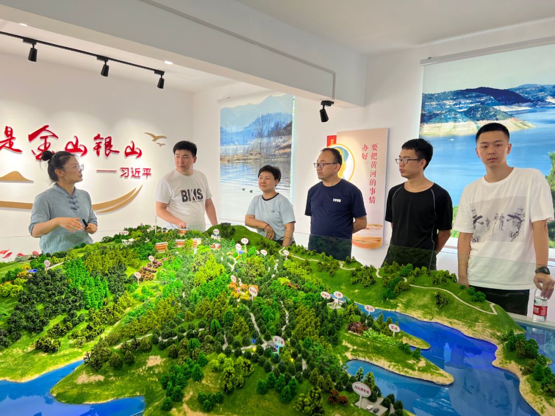 ebf89ce6b28f480854f631b9c0f1d55f.jpg ebf89ce6b28f480854f631b9c0f1d55f.jpg