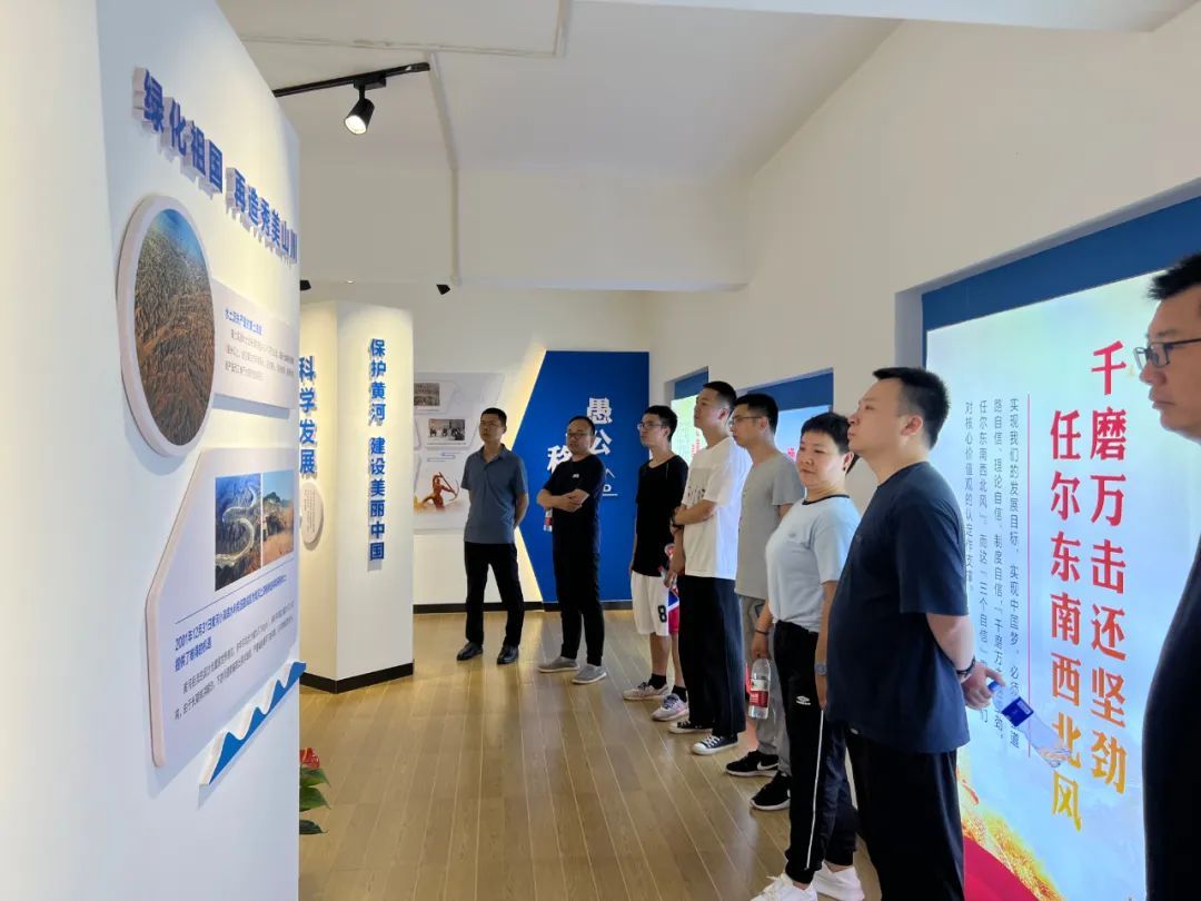 712156440d593c539dd4e1bfc712b115.jpg 712156440d593c539dd4e1bfc712b115.jpg