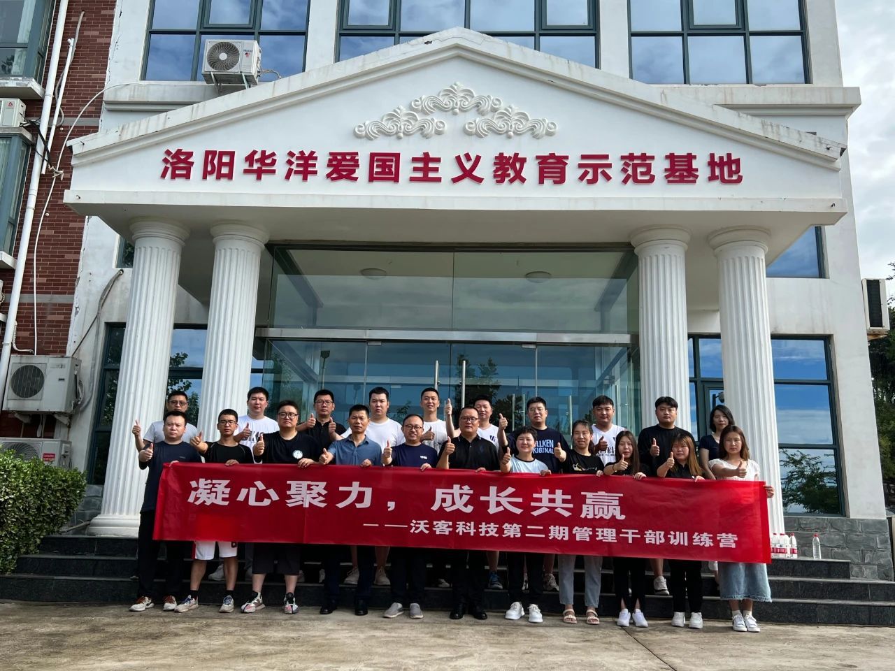 764a26fe32e9749fe5a7b3ce136e90cf.jpg 764a26fe32e9749fe5a7b3ce136e90cf.jpg